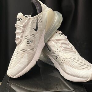 Nike Air Max 270 Womens White/Black Running Sneakers